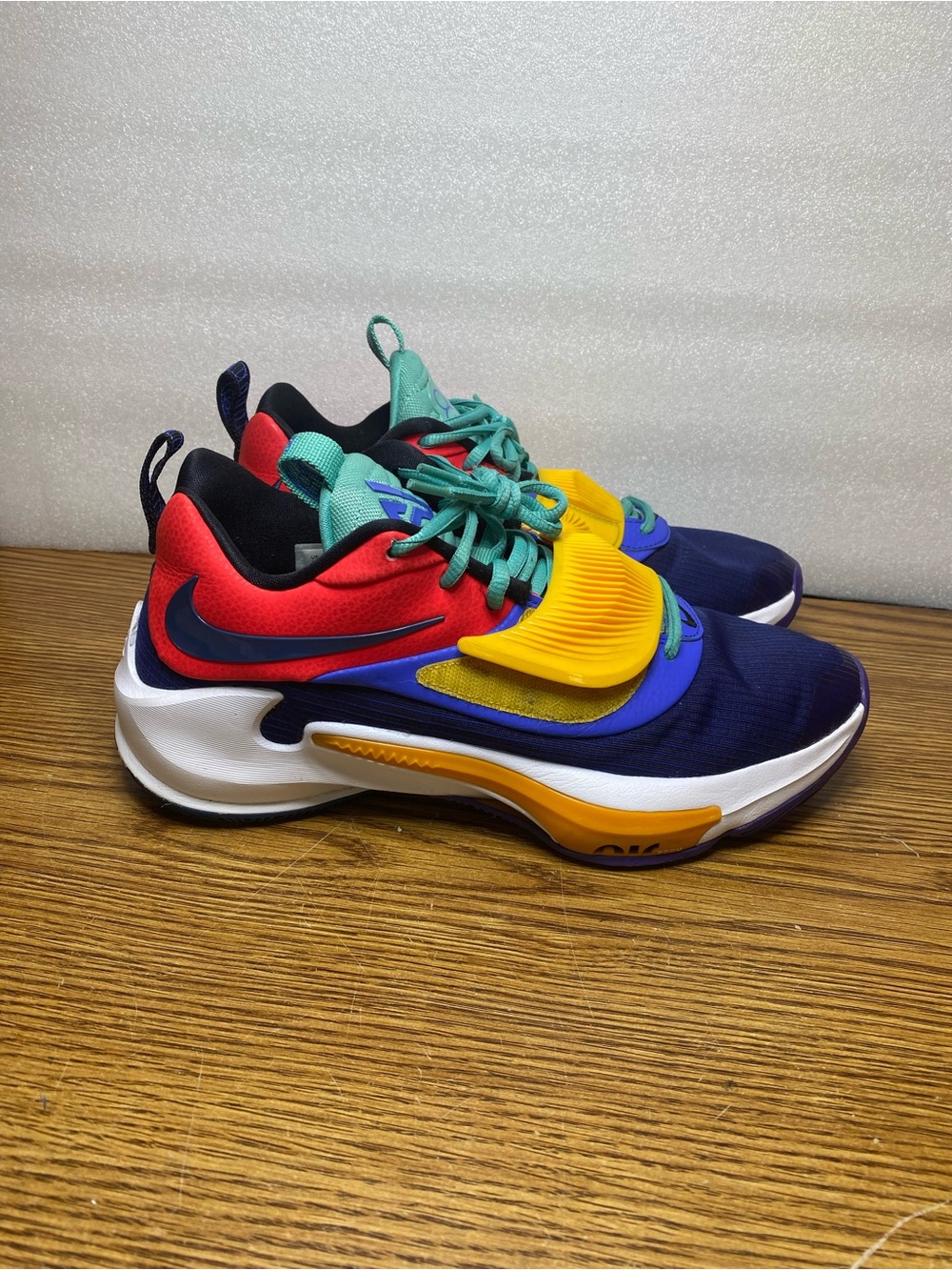 Nike Zoom Freak 3 AntetokounBros Giannis Greek Multicolor DA0694-601 Men's Sz 10